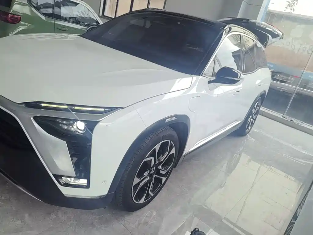 NIO ES8 — миниатюра 2