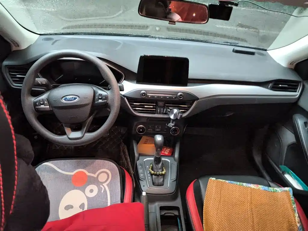 Ford Focus — миниатюра 5
