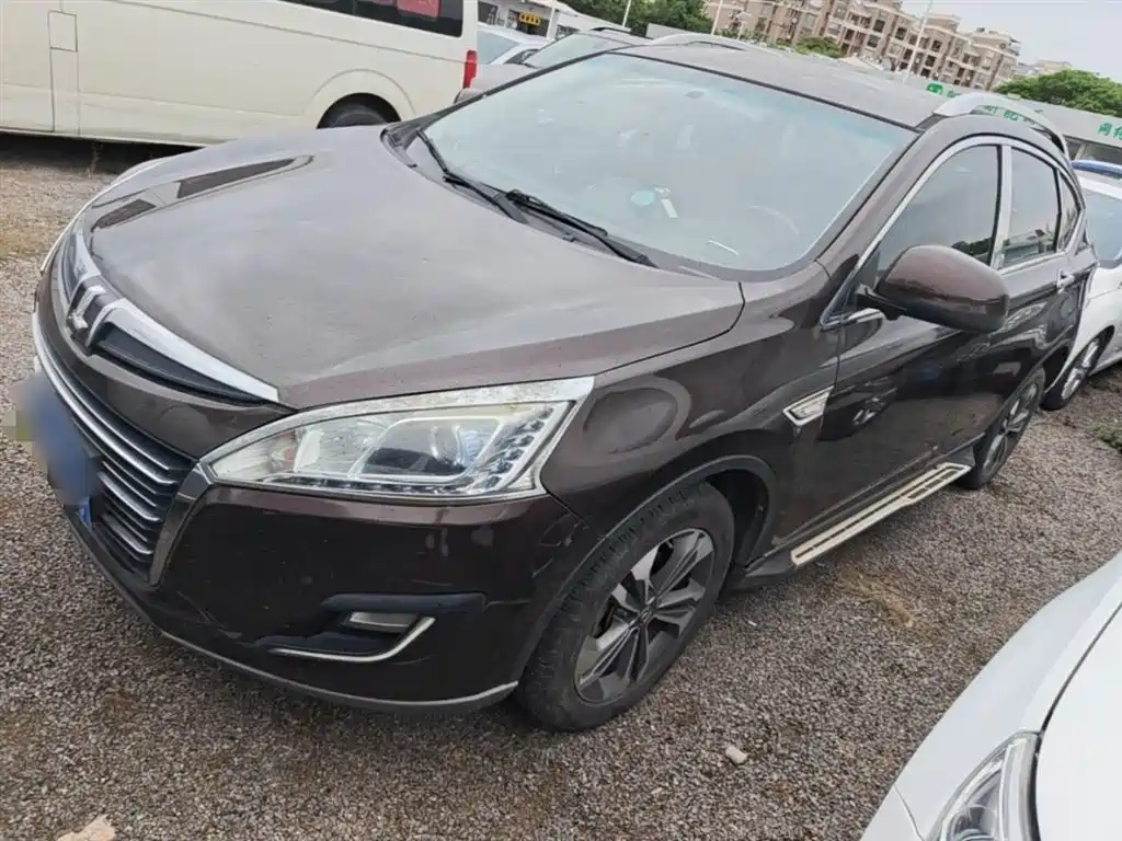 Luxgen U6 2016