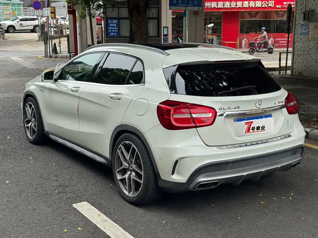 Mercedes-Benz GLA AMG — миниатюра 3