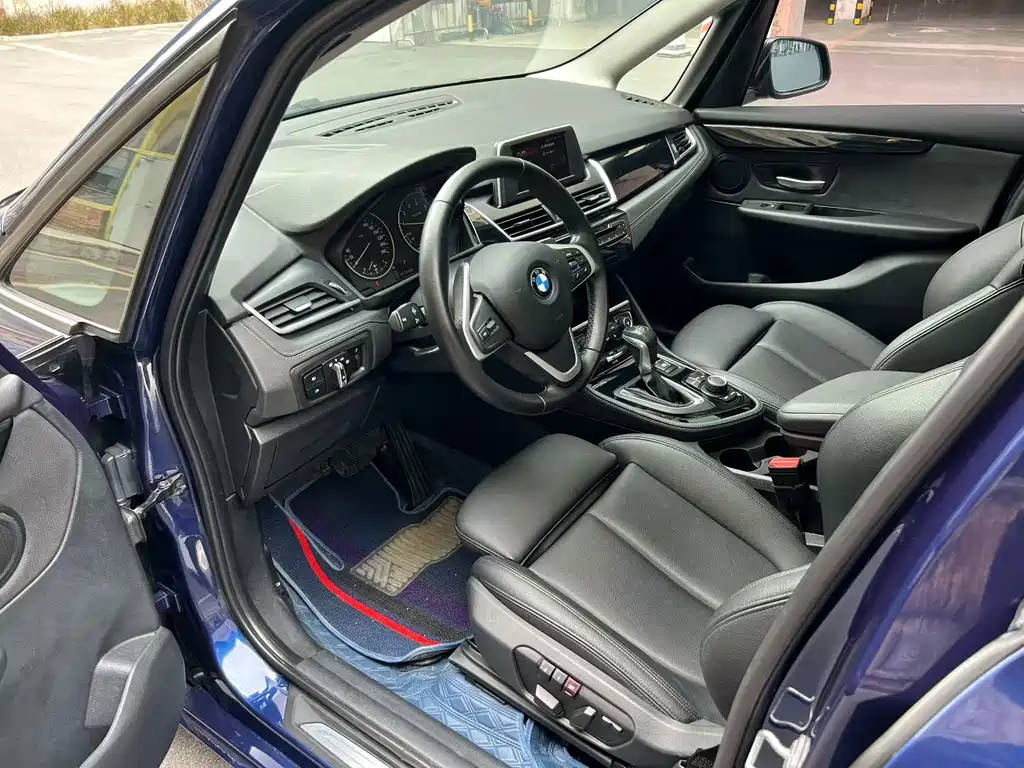 BMW 2 SERIES MULTIFUNCTIONAL STATION WAGON