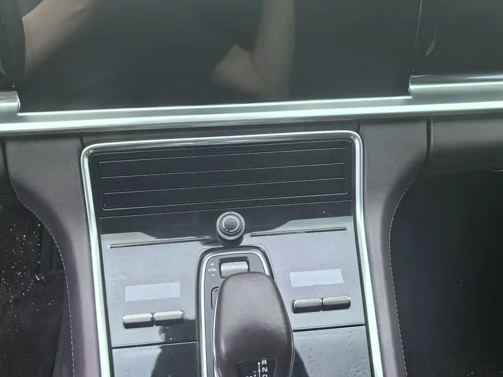 Porsche Panamera — миниатюра 11