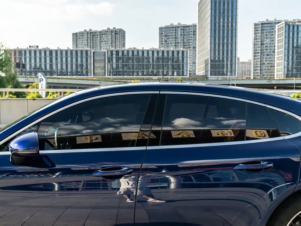 Porsche Panamera — миниатюра 10