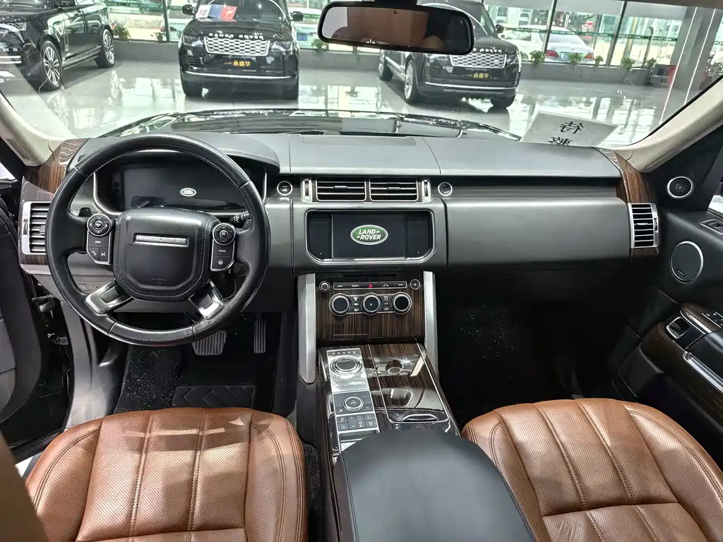 Land Rover Range Rover — миниатюра 9