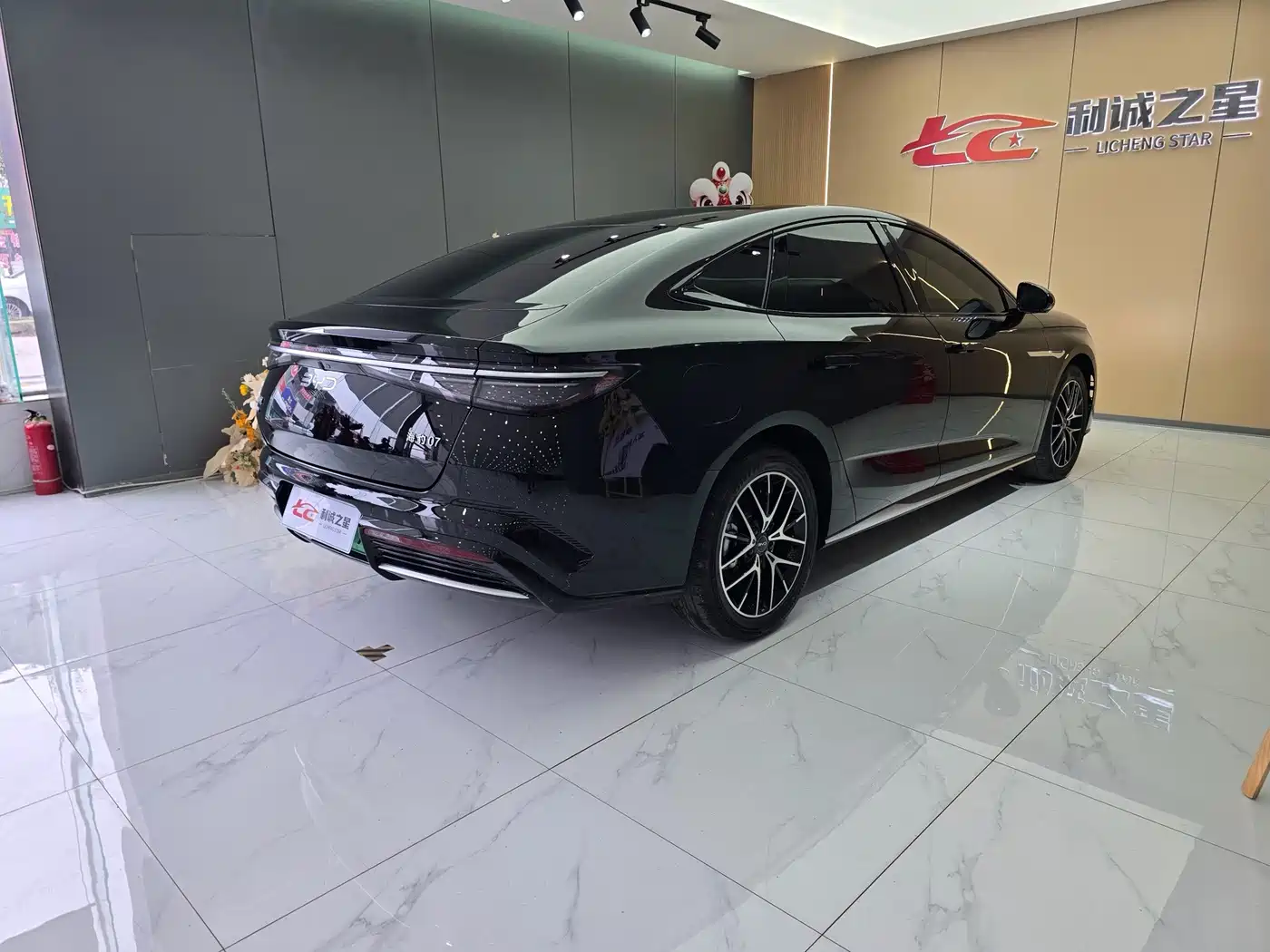 BYD Seal 07