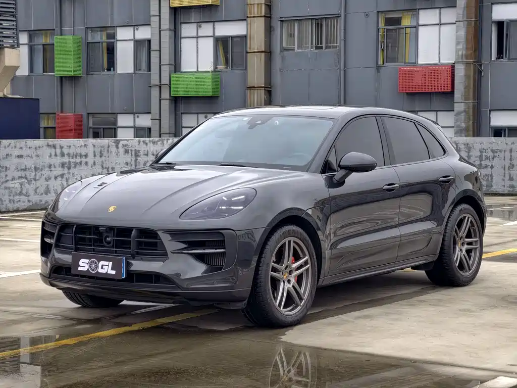 Porsche Macan 2021