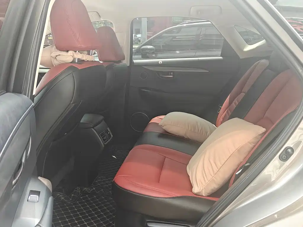 Lexus NX — миниатюра 7