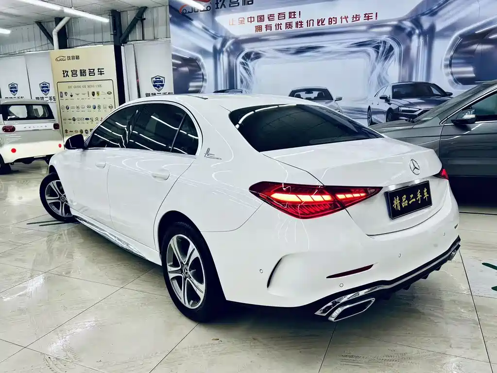 MERCEDES-BENZ C CLASS