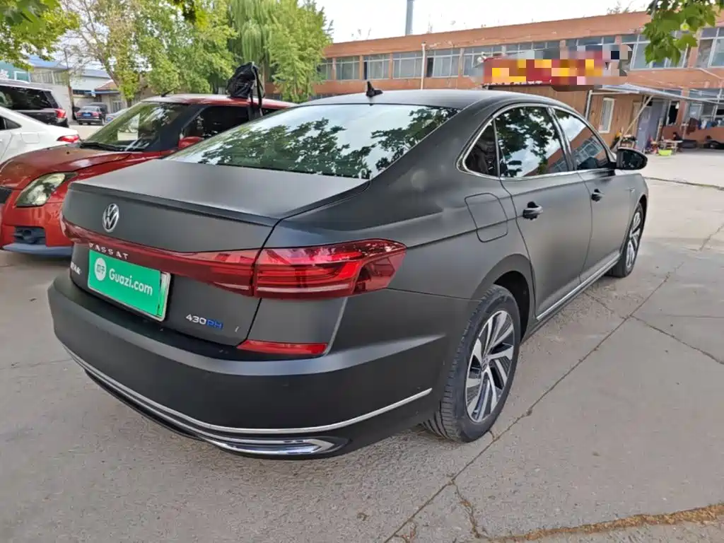 Volkswagen Passat PHEV — миниатюра 7