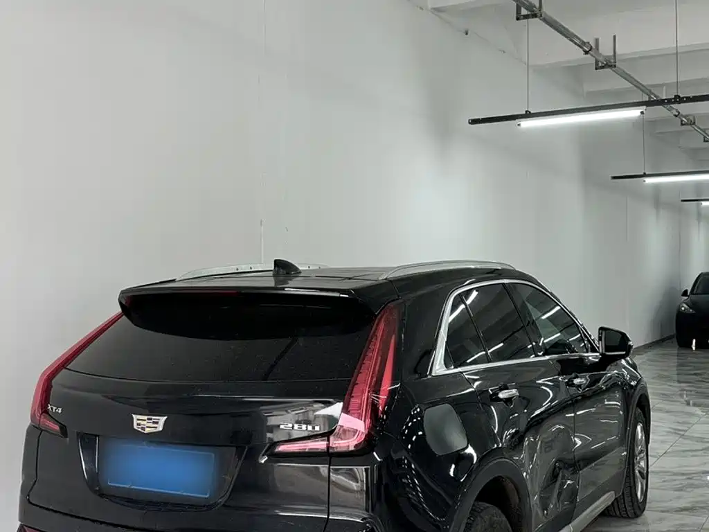 Cadillac XT4 — миниатюра 6