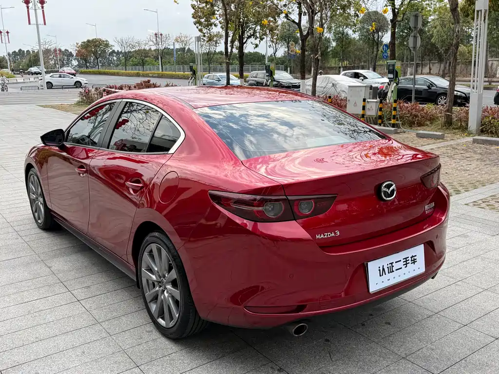 MAZDA 3 ANGKESAILA
