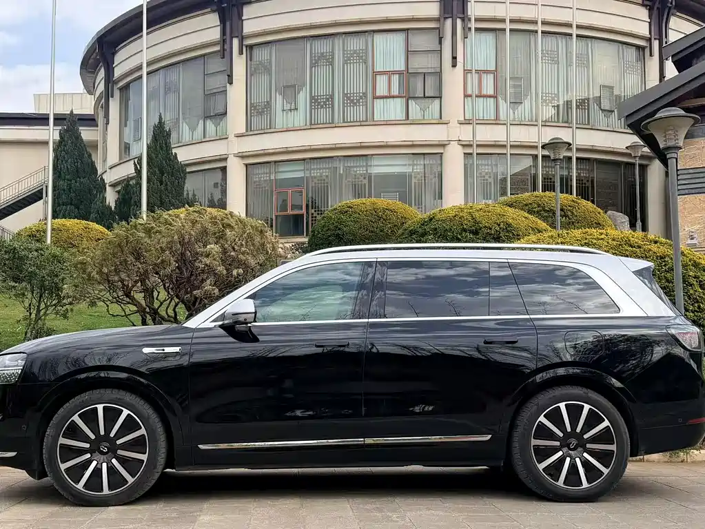 AITO ASK THE WORLD M9