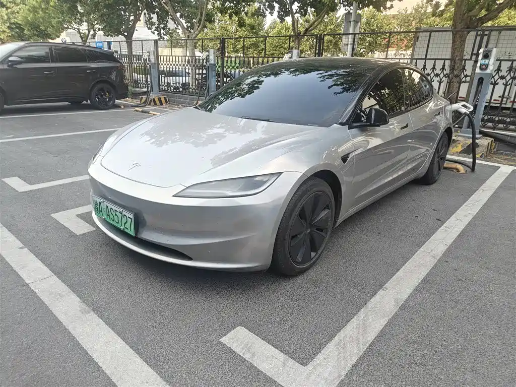 Tesla Model 3 2023 RWD Drive Dynamic Edition