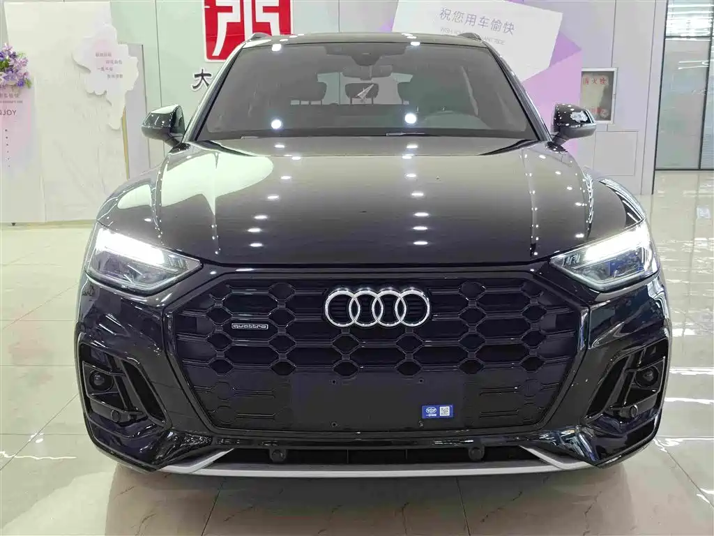 Audi Q5L — миниатюра 2