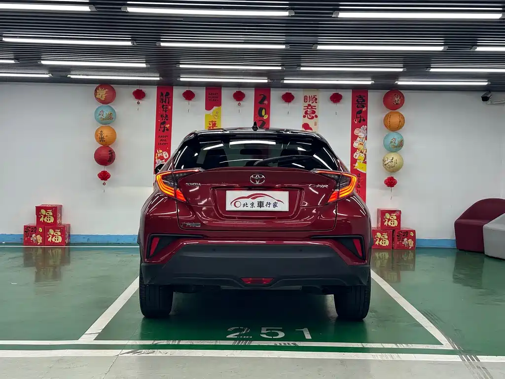 Toyota C-HR — миниатюра 6