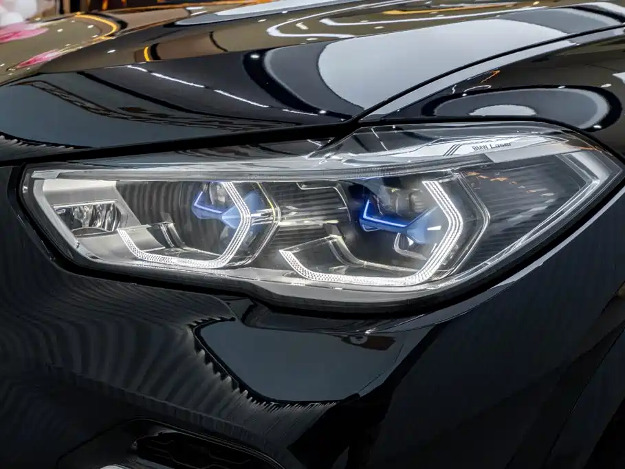 BMW X5 — миниатюра 8