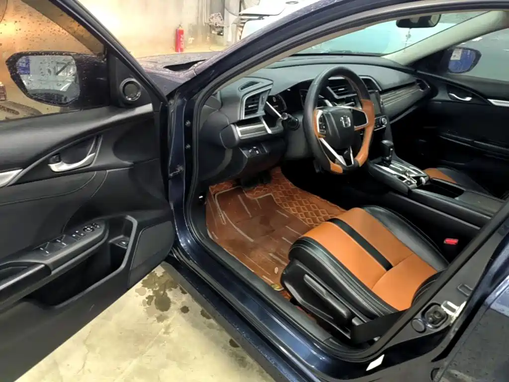 Honda Civic — миниатюра 16