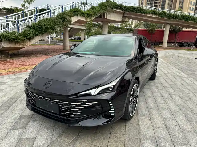 2023 MG MG7