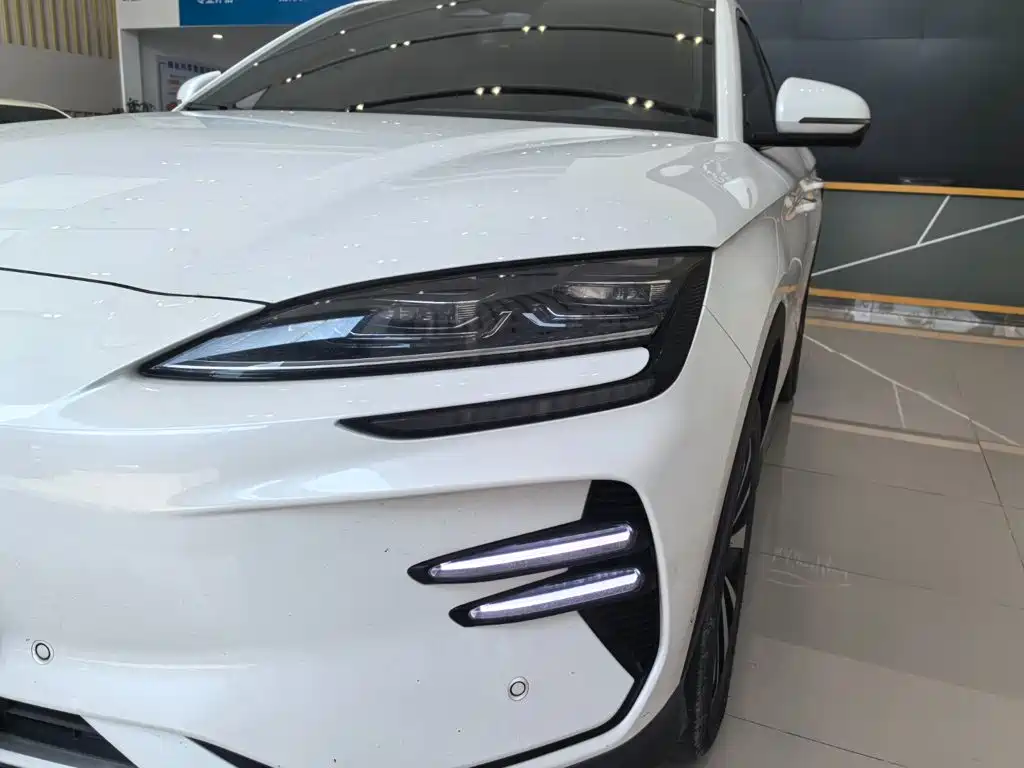 BYD PLUS New Energy — миниатюра 4