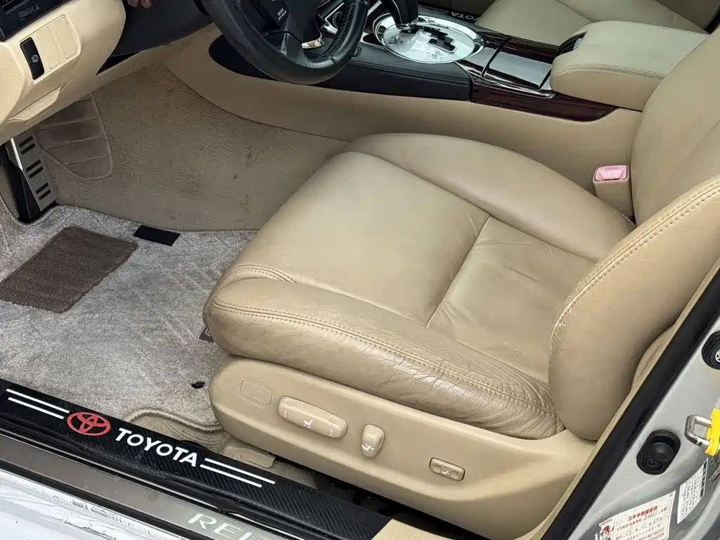 Toyota Reiz — миниатюра 4