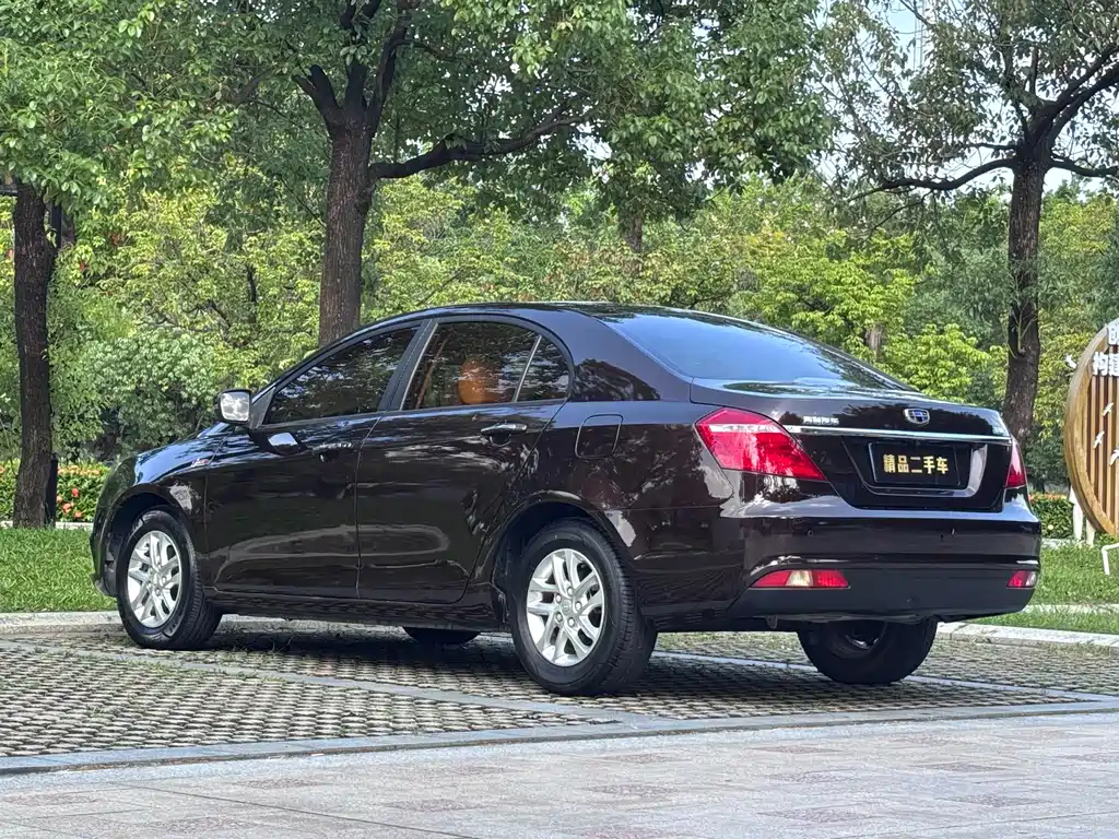 Geely Emgrand — миниатюра 8