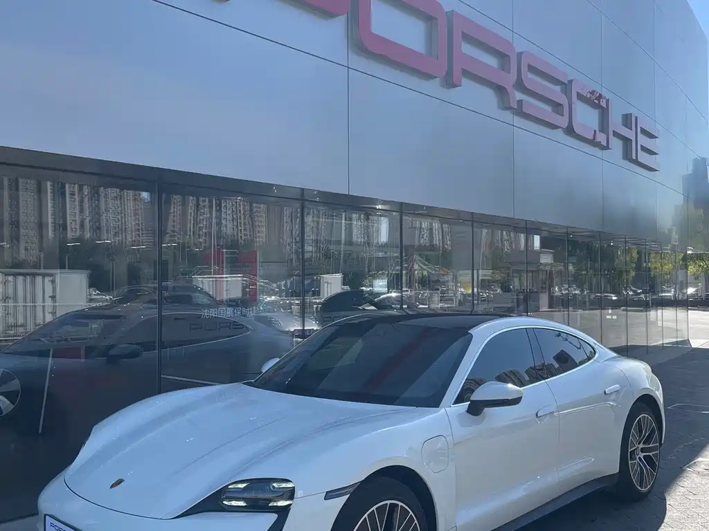 Porsche Taycan — миниатюра 2