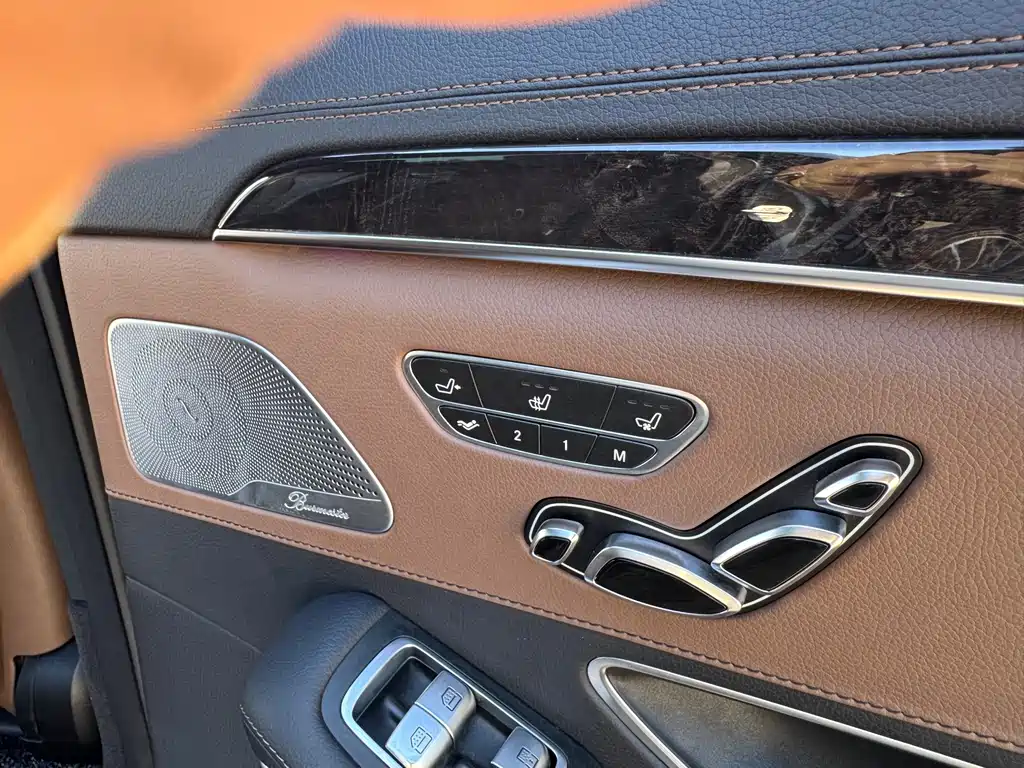Mercedes-Benz S-Class — миниатюра 18