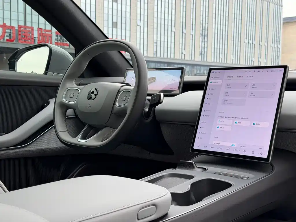 NIO ET5T — миниатюра 14