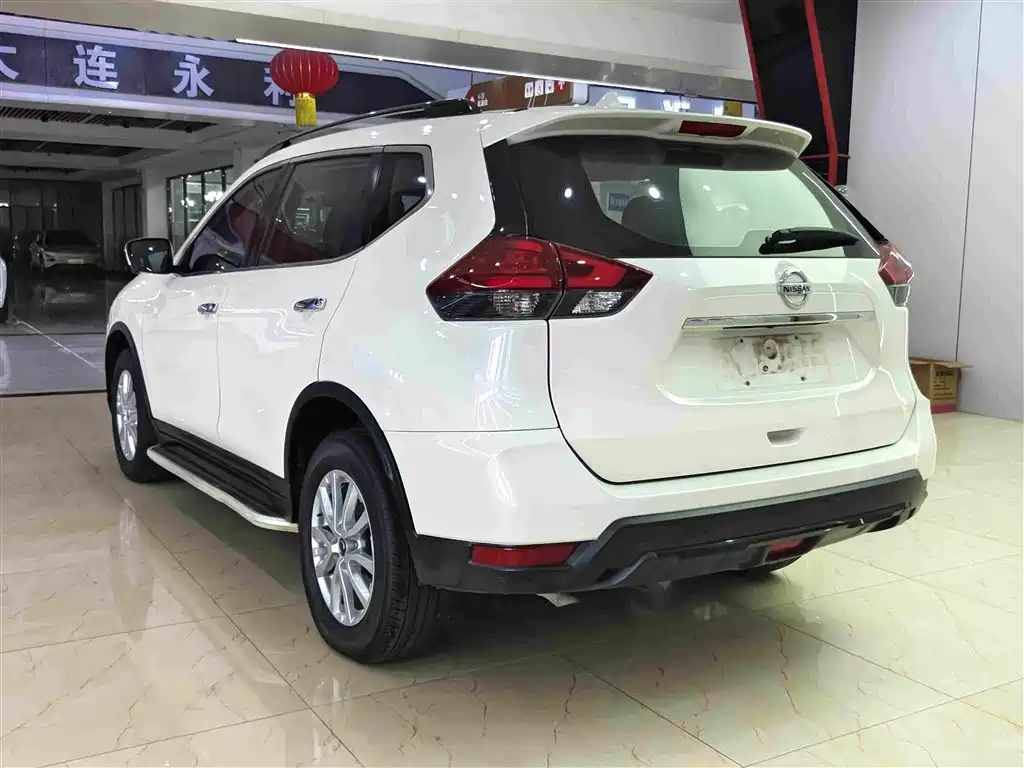 Nissan X-Trail — миниатюра 17