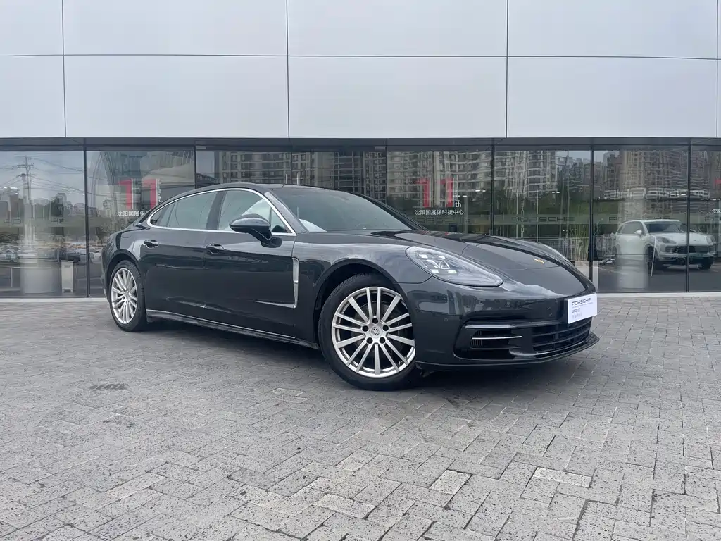 Porsche Panamera — миниатюра 2