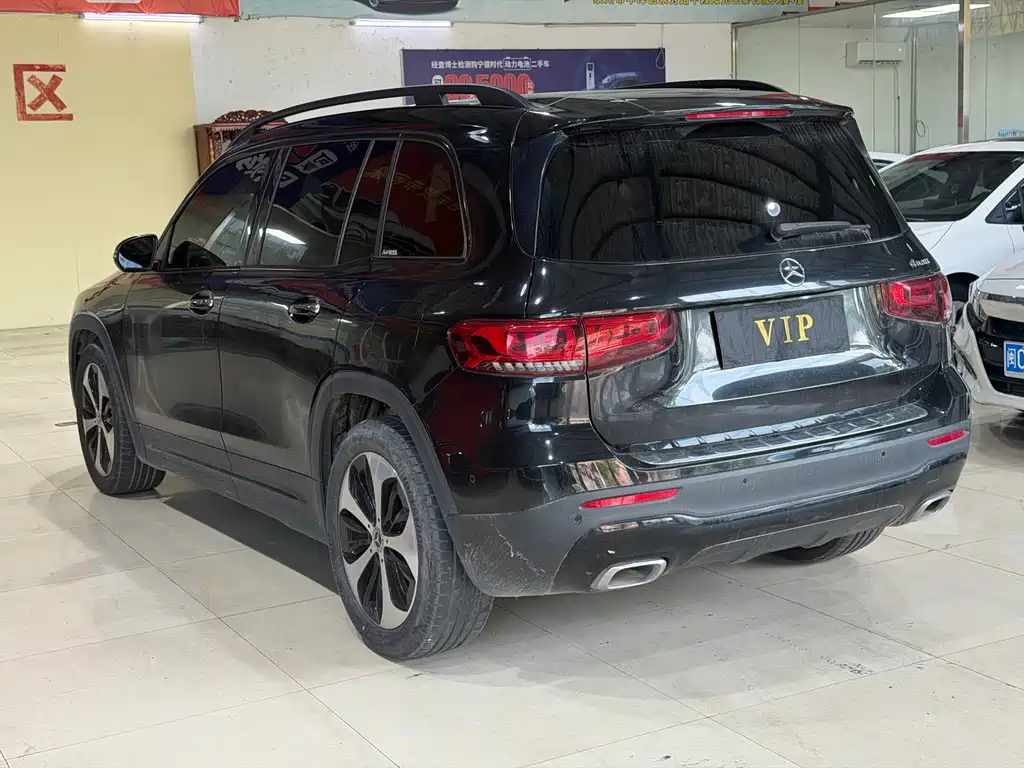 Mercedes-Benz GLB — миниатюра 9