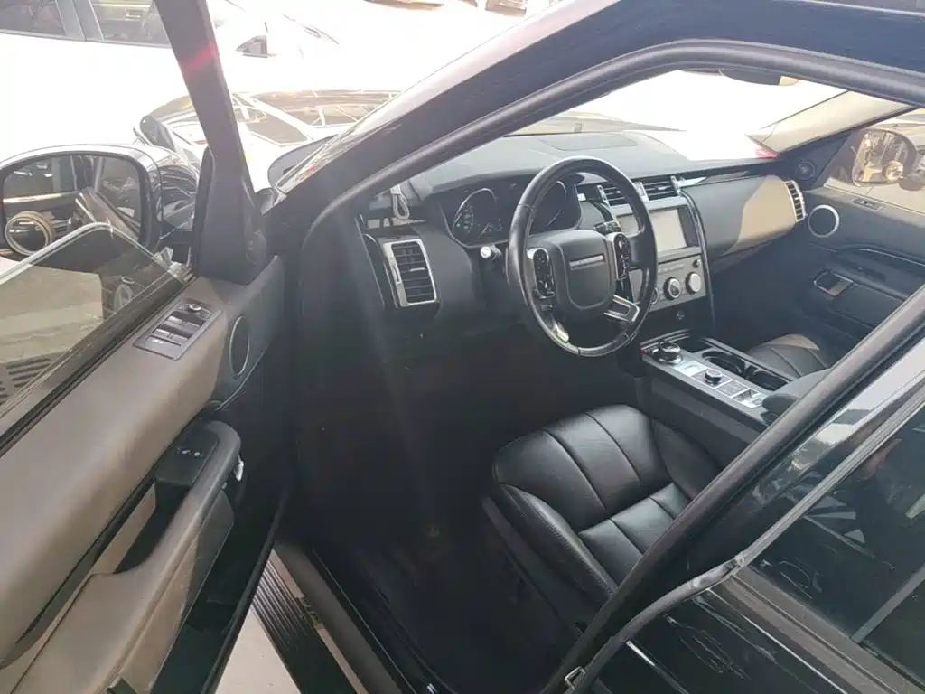 Land Rover Discovery — миниатюра 16
