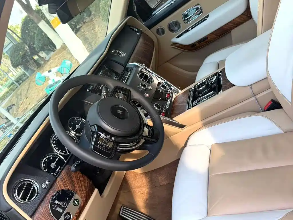 ROLLS-ROYCE CULLINAN