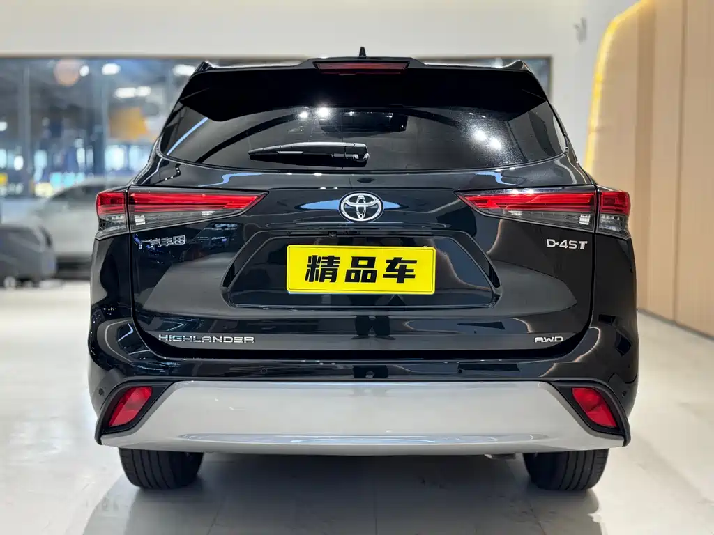 TOYOTA HIGHLANDER