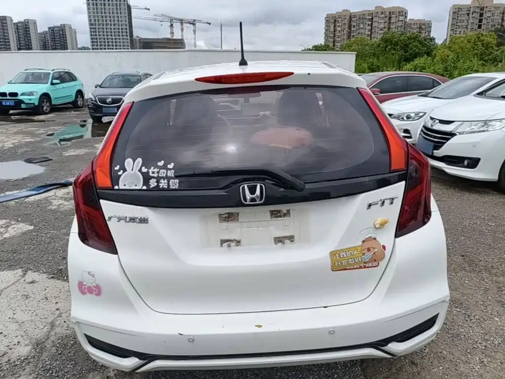Honda Fit — миниатюра 6