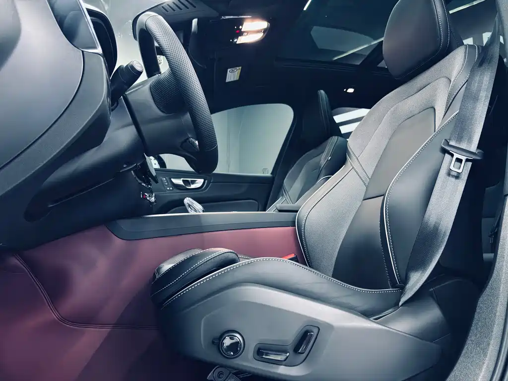 Volvo XC60 2026 B5