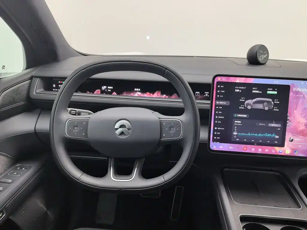 NIO ES8 — миниатюра 12