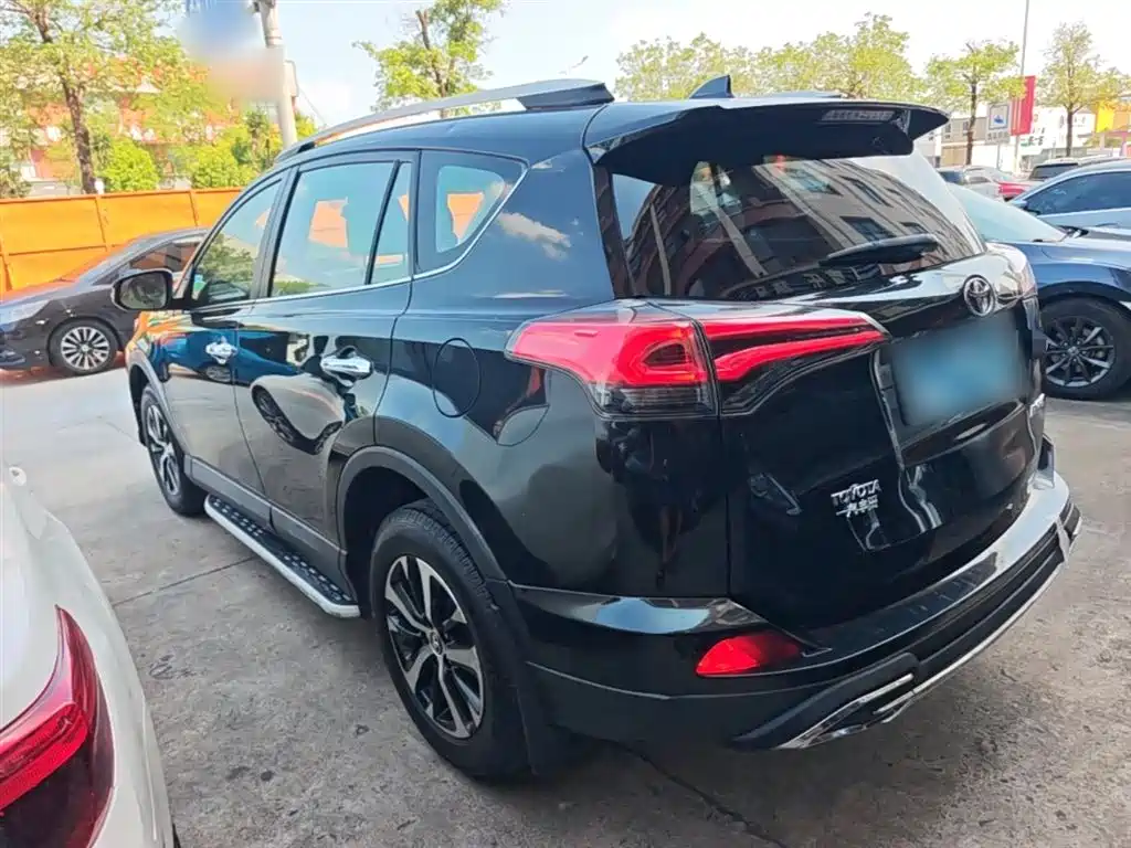 Toyota RAV4 2016 2.0L CVT V