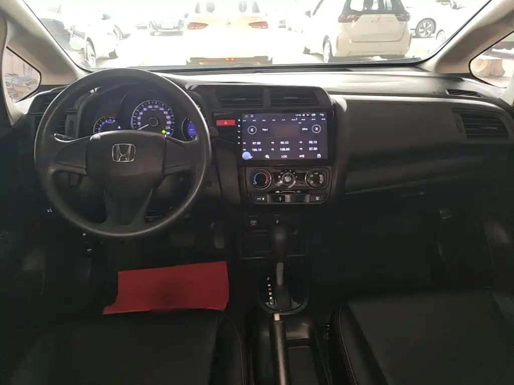 Honda Fit — миниатюра 10