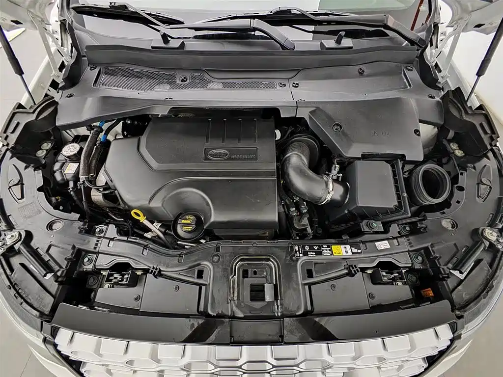 Land Rover Discovery Sport 2022 249PS 5 мест