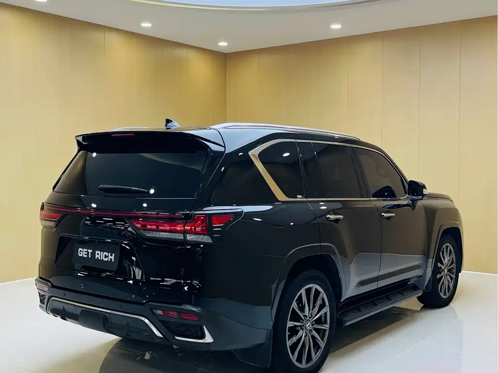 Lexus LX — миниатюра 9