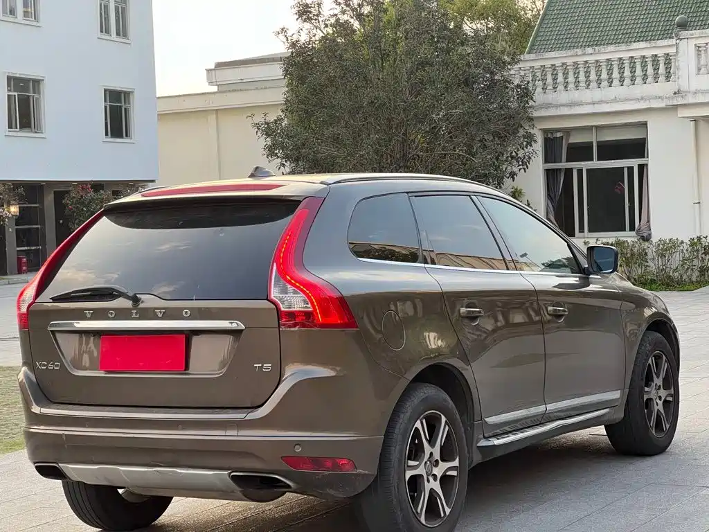 Volvo XC60 (Import) — миниатюра 8