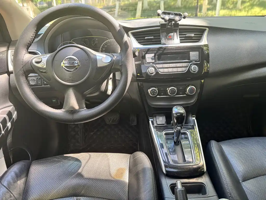Nissan Sylphy 2019 1.6XV CVT Premium VI