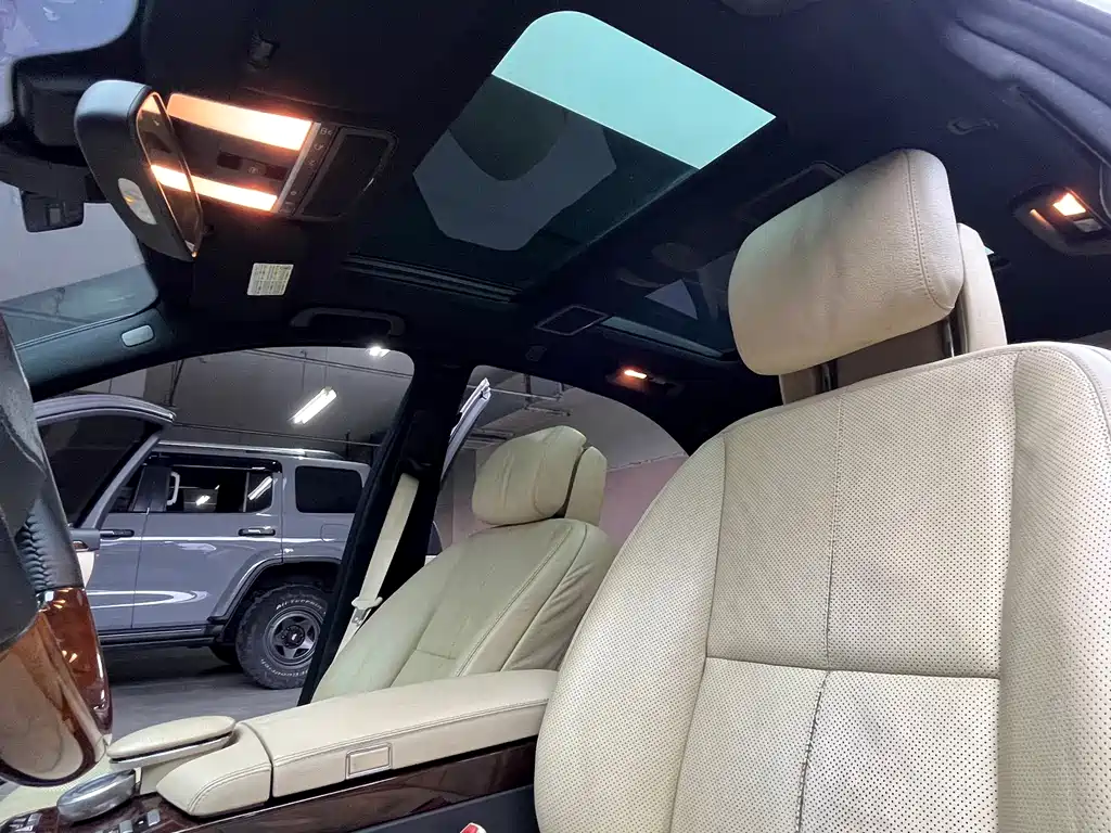 Mercedes-Benz S-Class — миниатюра 11