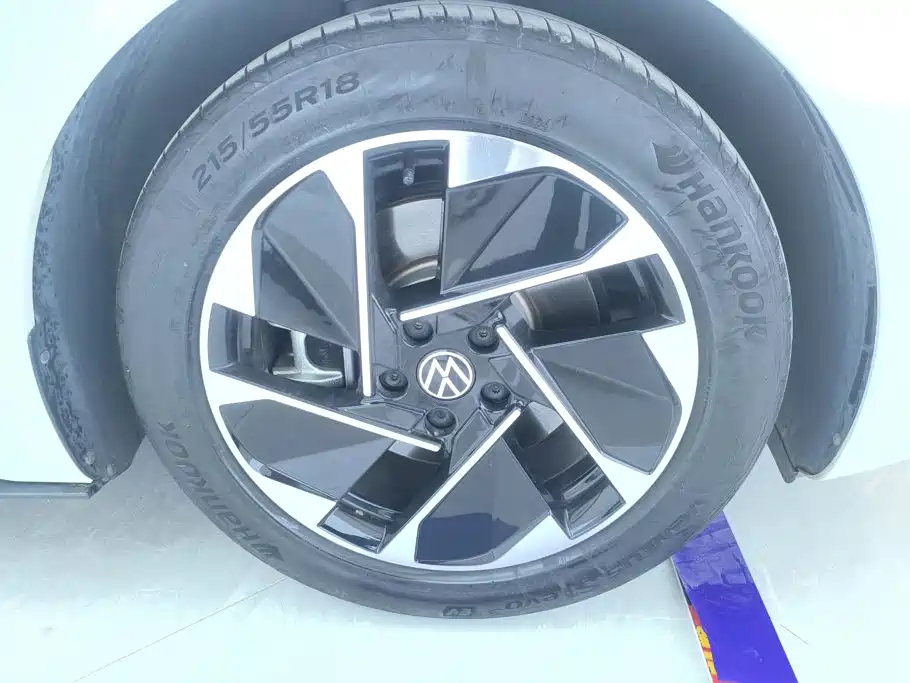Volkswagen ID.3 — миниатюра 6