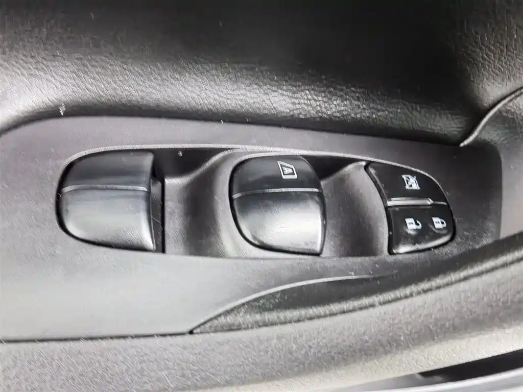 Nissan Altima 2016 2.0L XL-Upper