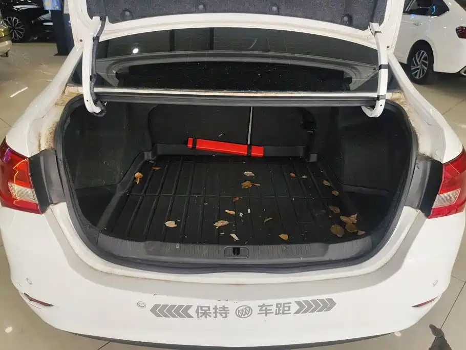 Buick Excelle — миниатюра 4