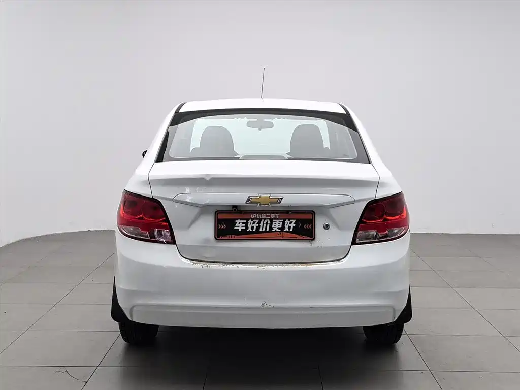 Chevrolet Sail 2015 3 1.5L MT