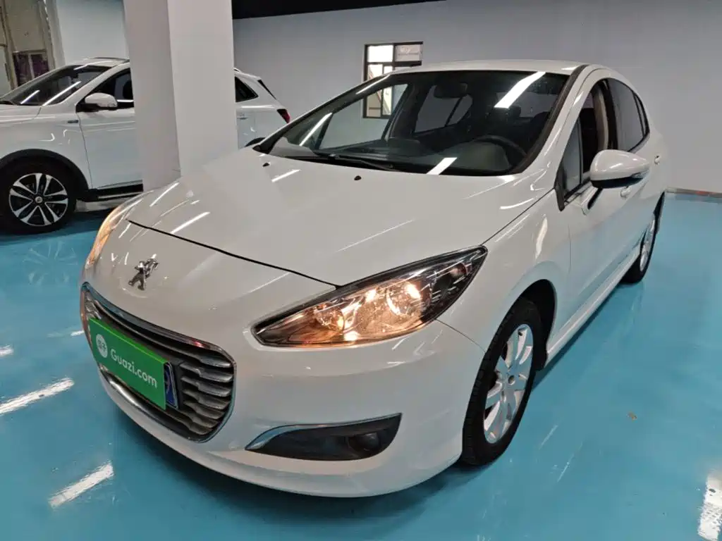Peugeot 308 — миниатюра 2