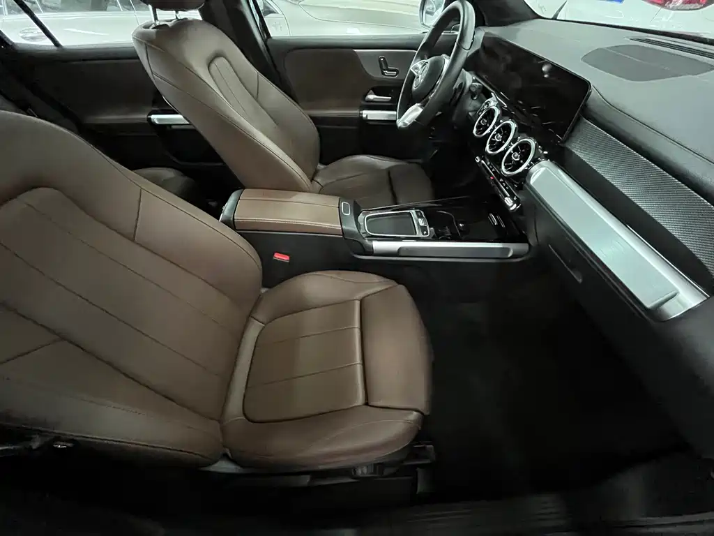 Mercedes-Benz GLB 2024 GLB 200